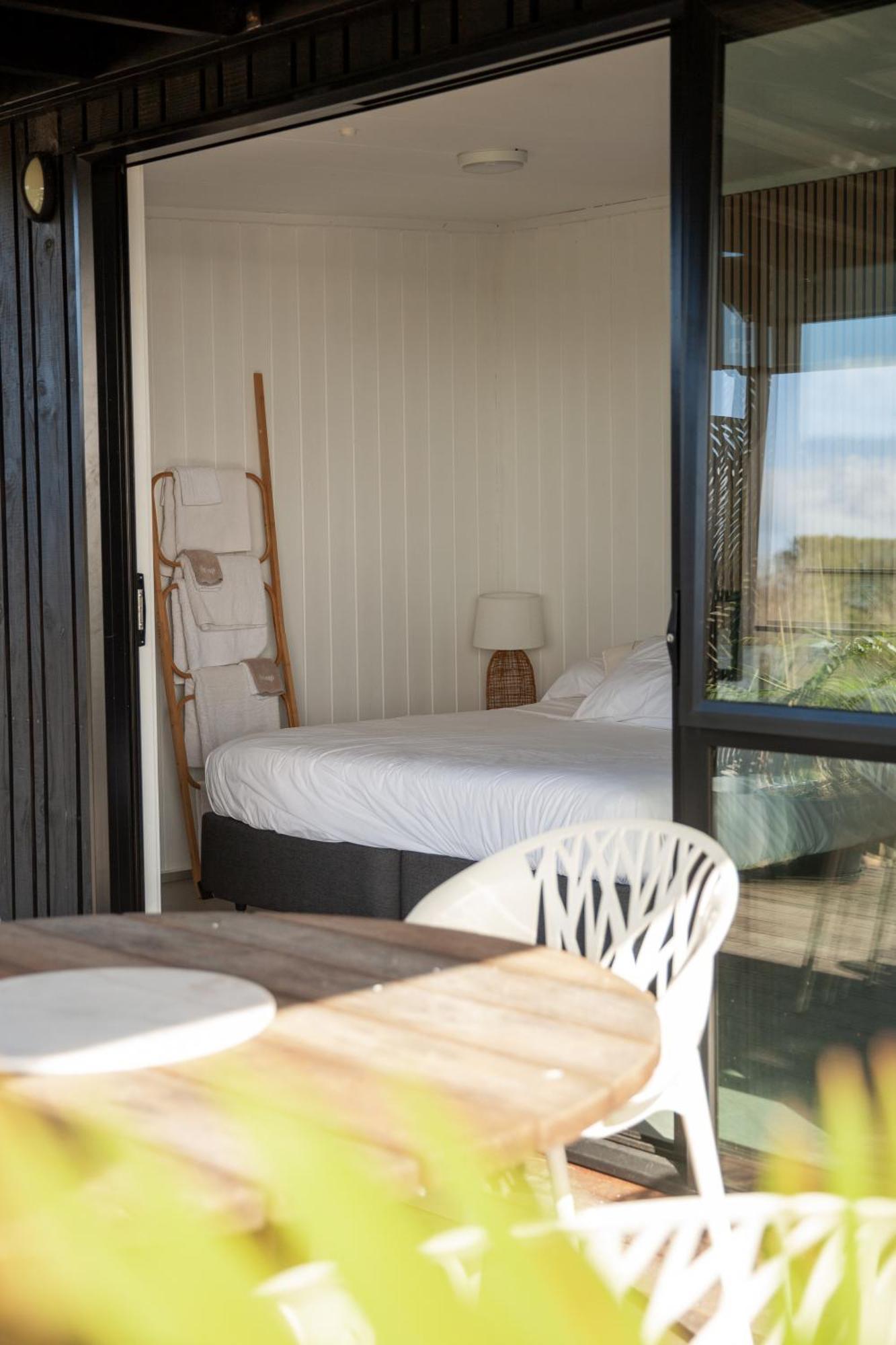 Aotearoa Surf Eco Pods 호텔 Te Arai 외부 사진
